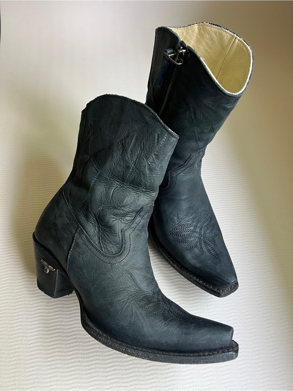 Lane Boots Smokeshow black leather western ankle booties 7
